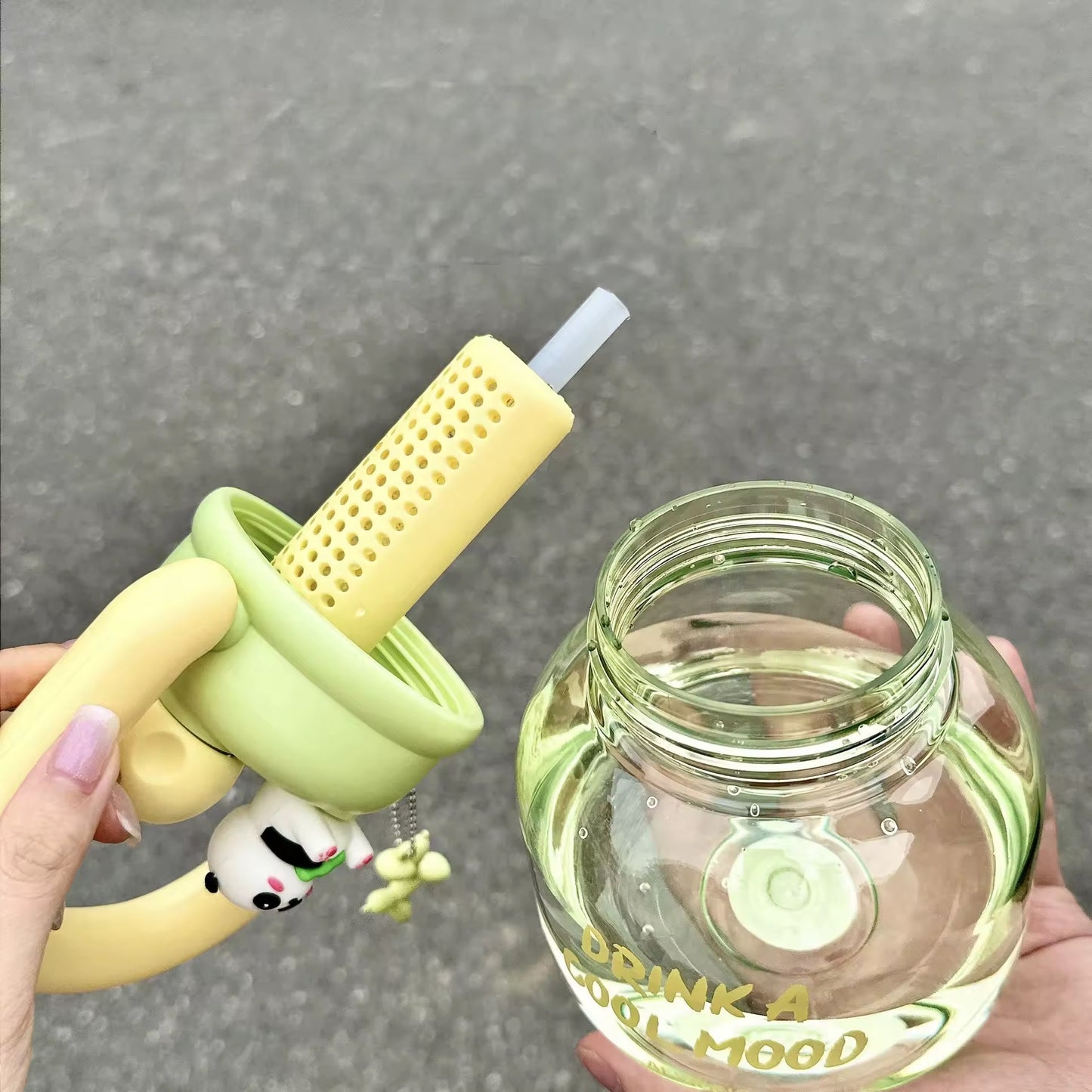 Botella Panda 800 ml Filtro Bombilla Charms
